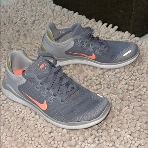 Free running Nike sneakers
